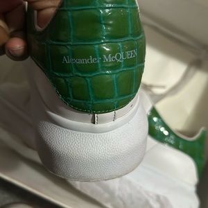 I’m selling Alexander Mcqueens